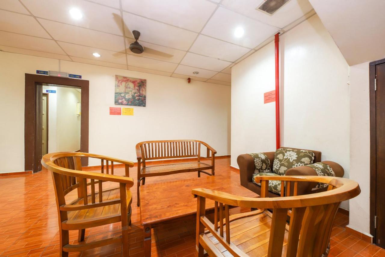 Oyo 89763 Bluewater Hotel Mersing Exterior foto